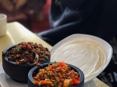 黑红三剁双拼-蝴蝶泉宾馆-中餐厅