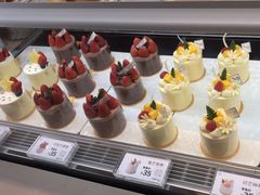 -花花卷卷·鲜食蛋糕(静安久光百货店)