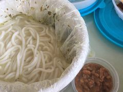 -灵芝妹子海鲜米线(劳动公园店)