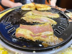 -胡悦里韩式烤肉(芝罘万达广场店)