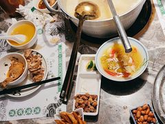 -禄婶鸡煲·打边炉