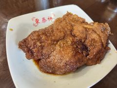 红烧大排浇头-东泰祥生煎馆(陕西南路店)