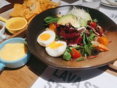 托斯卡尼蔬菜沙拉配酸奶芒果汁-原石牛扒·约会餐厅(龙城万科里店)