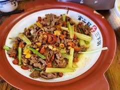-富正毅三下锅·湘西韵味(天门山索道店)
