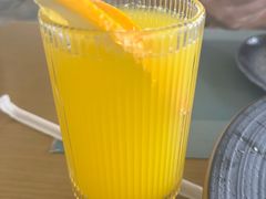 -杏荟旋转餐厅(广州爱群店)