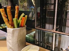 -穹六人间 people 6(岳阳路店)