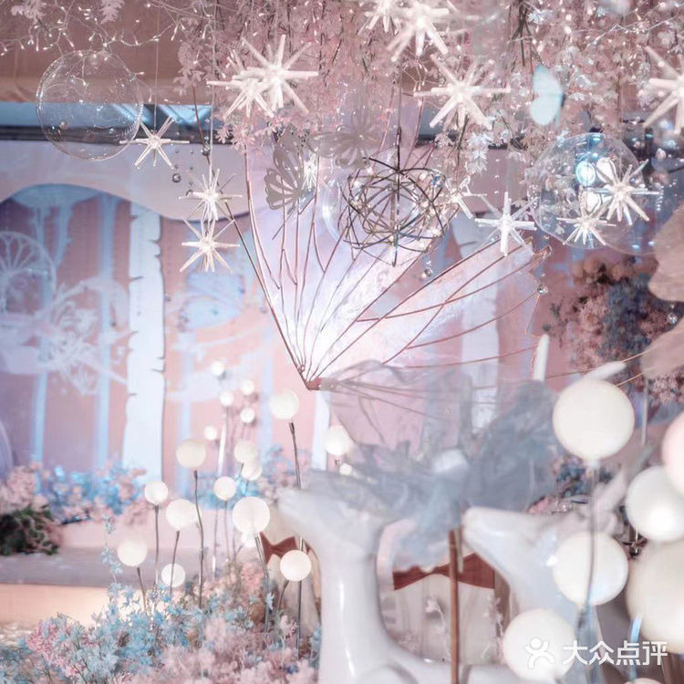 3米层高怎么做梦幻吊顶|粉蓝唯美风婚礼现场🌸