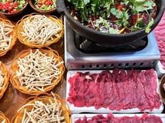-黔有有贵州酸汤夺夺粉火锅(五味十字店)