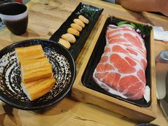 -湊湊火锅·茶憩(杭州湖滨银泰in77店)