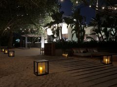 -三亚艾迪逊酒店·海滩烧烤 BARBACOA·现场乐队·浪漫晚餐·烧烤海鲜