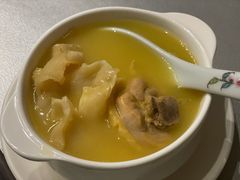 浓汤花胶鸡汤-维园悦谱·海派家常菜(乌鲁木齐南路店)