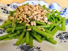 松仁炒茼蒿-同合居·非遗东北菜(新阳路店)