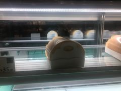 -顶东面包花园·生日蛋糕(世博店)