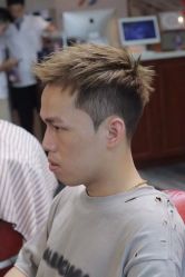 -托尼盖·烫发·染发·专业店