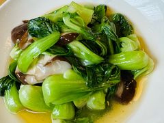 -渝信川菜 · 川味家常菜(财富购物中心店)