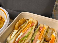 -W COLLECTIVE  DESSERT SHOP