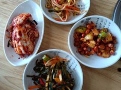 -牛信亭韩国料理·炭火烤肉(紫藤路店)