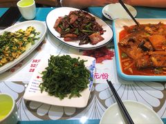 -钟记家菜(红专南路店)