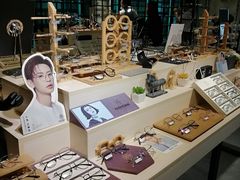-Trend1881视光·蔡司视觉(领展广场店)