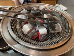 -围炉肉舍•炭烤活鳗•丹东海鲜烤肉(步行街店)
