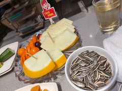 -海底捞火锅(新松江路店)