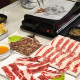 这家烤肉店除了冷点 性价比还是蛮高的
