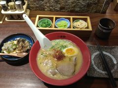 -一豚轩·烧鸟·豚骨拉面(五四路店)