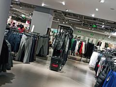 -唯品会(北京国瑞城店)