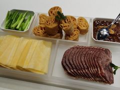 酱肉配饼-四季民福烤鸭店(王府井东安门店)
