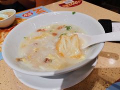 荔湾艇仔粥-点都德(千灯湖环宇城店)