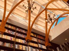 -钟书阁(松江泰晤士小镇店)