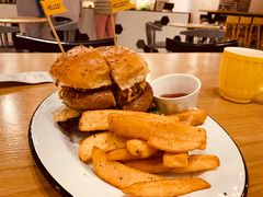 -HELLO 27 意面·沙拉·帕尼尼