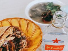 -洪峰浩老北京烧饼夹肉(角门路店)