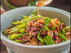 -费大厨辣椒炒肉(高铁吾悦广场店)