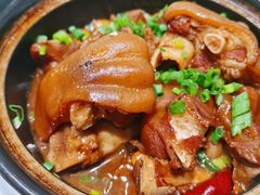 黄豆猪蹄锅仔-好兄弟郭巨海鲜(天一阁店)