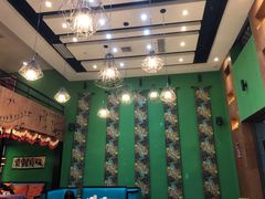 -香巴拉云南餐厅(华莱坞店)