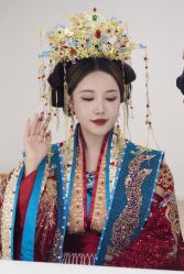 -欣薇婚纱(新源乐汇城店)