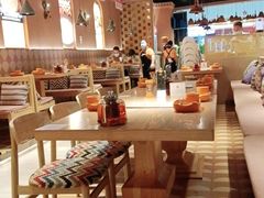 大堂-谷丽麦馕新疆菜·清真(步步高梅溪新天地店)