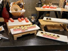 -上海宏泉丽笙酒店憩园咖啡厅