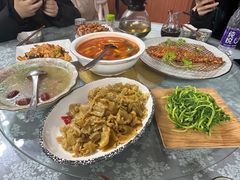 -天天向上素食餐厅(五台山店)