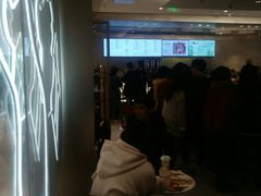 -喜茶(杭州滨江宝龙店)