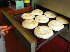 -余香七手工酸辣粉(荣勋花园店)