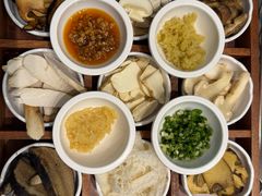 -天宜隆蘑菇宴火锅(石景山旗舰店)