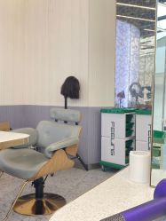 -PE SALON 