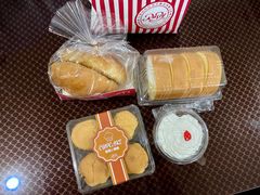 瑞士卷蛋糕-红宝石·鲜奶小方·海派西点房(南丹店)