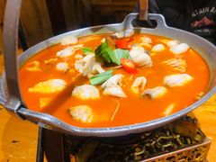 野果酸汤鱼片-老滇山寨•云南特色菜•地方菜•民族风情歌舞表演(金碧店)