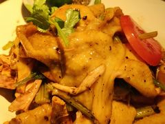 -大头虾越式风味餐厅(光明广场店)