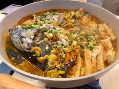 招牌酱椒炖鱼头-荷庭·精致湘菜(华强北九方店)