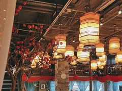 -帅巴人舅母子腊蹄民俗村
