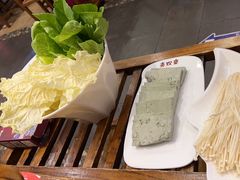 -亮欢寨酸汤鱼(沙冲路店)